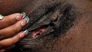 Hey, check out these black ebony textures in HD close-up!