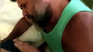 Gay Bareback Sucking In Hotel Taxi!