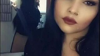 wow, check these solo babes with big natural boobs, so curvy! 😍