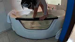 I visit a motel for the first time with my big ass latina.