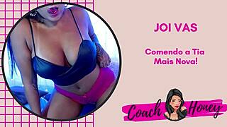 Can you resist this hot aunt?