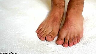 i admire the big feet of this man in high definition gay fetish