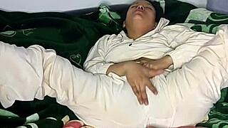 Can This Blue Amateur Squirt With A Dildo So Sexily?