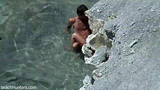 Beach couple bangs hard in steamy amateur session