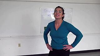 Former prom queen gets anal creampie