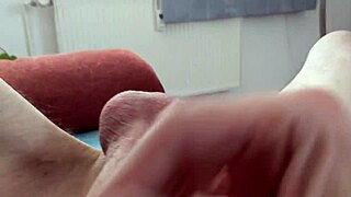 Punheta Solo com Anel no Pau em POV