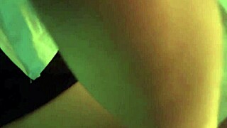 Ubedi stidljivu stražarku u pornić? Ide po zlu!