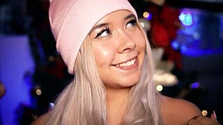 I tease my boyfriend's small cock on webcam to get it ready for fucking me.