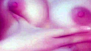 i saw this cute teen show her pussy