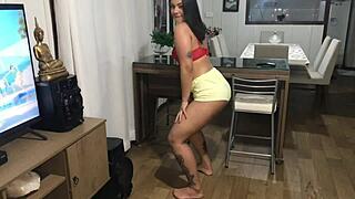 BRUNETTE PROSTITUTE FUCKS HARD LISTENING TO TRAP