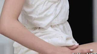 Barely legal teen 18+ plays perverted solo with pussy