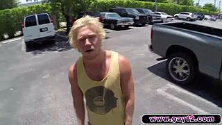 i can't get over this blonde muscle surfer dude. his bodybuilder physique just drives me wild!