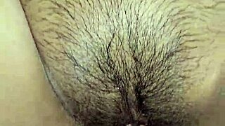 latinská milf zblízka s malými 18+ prsy v párovém akci