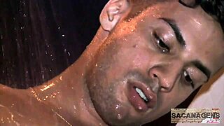 Felipe Escorpião num sexo gay solo muito quente, você vai gostar?