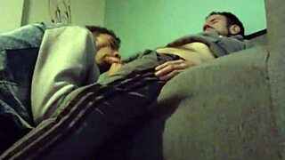 Mamada y Cogida en el Sofa