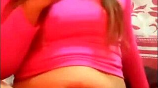 Huge squirts drip from wet pussy