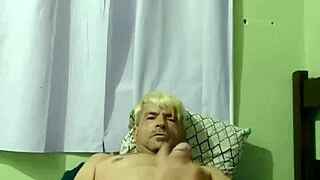 Detailed encounter between two gay boys