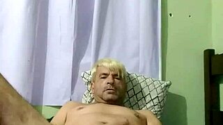 Detailed encounter between two gay boys