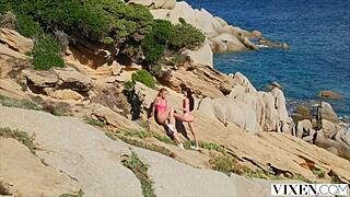 Hey, wanna see vixen bombshells Kelly & Stefany share a cock?