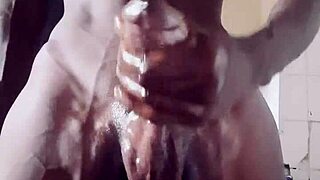 Mandigo Ready to Drill Pussy Hard for Cash!