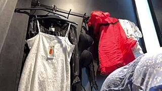 Public ANAL FUCKING hits hard with this pretty amateur outdoors!