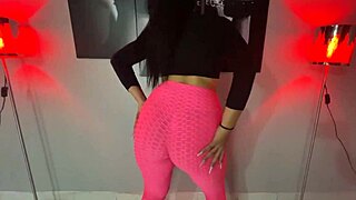 Venezuelan whore receives intense ass worship leading to huge orgasm