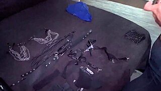 mi hermanastra prueba el modo bdsm