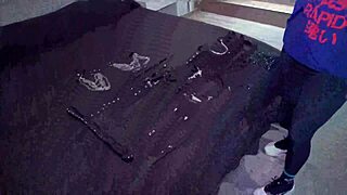 mi hermanastra prueba el modo bdsm