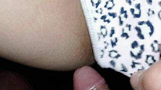 Xxx Hijastra Linda Tuvo Su Primer Sexo Muy Mojada Y Suave