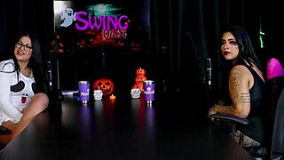 morena, show me that sloppy blowjob on the toy