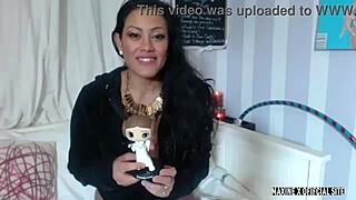 Maxine X In High Heels Teases with Solo Webcam Anal