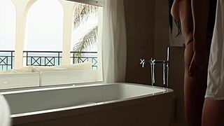 I picked up a stranger instead of my tinder date for fucking