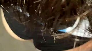 テラスで不倫アルゼンチン近所ママをガチハメ！