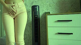 Wow! Watch Her Desperate Pee Soak Through Tight Jeans!