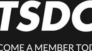 Australian milf slammed by huge cock in wet asshole