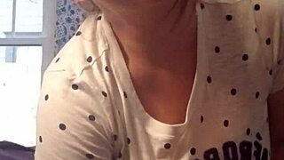 squirting lesbian enjoys dildo massage and orgasm