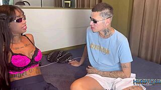 Girl From Xvideos Wants Muff Diving Before Party?