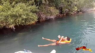 Sexo anal em alto mar... wait, I mean rough bareback on the boat!