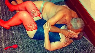 Granny Blue Fingers and Dicks Me Hard