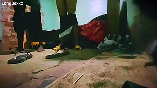 v�tements sexy with beautiful small waist legs and skirt