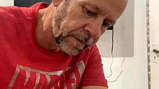 Hey, check out my smooth shaved pussy and big ass tease