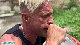 Vem amor acorda estou com muita vontade de dar meu rabo pra voce