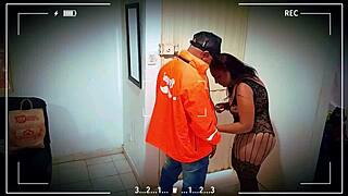 Slut Sucks Delivery Boy's Cock, Fucks Him Hard In Lingerie, Horny Homemade Pussy Action!