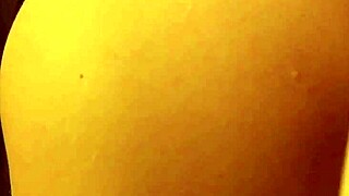 Hej, co z jej dupą, te nabrzmiałe dupska są boskie?