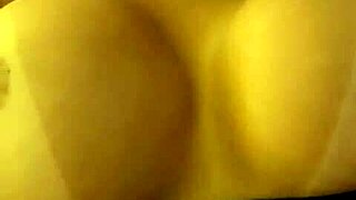 gemendo gostoso com a piroca no pelo, moaning slut reaches huge orgasm