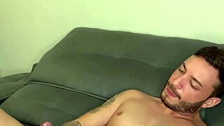 Why Bater Uma When Tesão Hits?