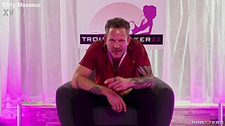 Indian Redhead Abigaiil Morris and Jasmine Sherni in Group 3some