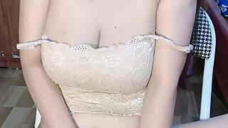 I love watching this glassed Vietnamese girl touch herself