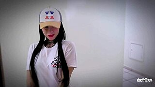 Pov Chamei Meu Vizinho Escondido Da Sua Mulher Para Chupá-Lo Na Escada