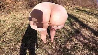 43yo Wife Flashes Big Ass at Park, Look Here